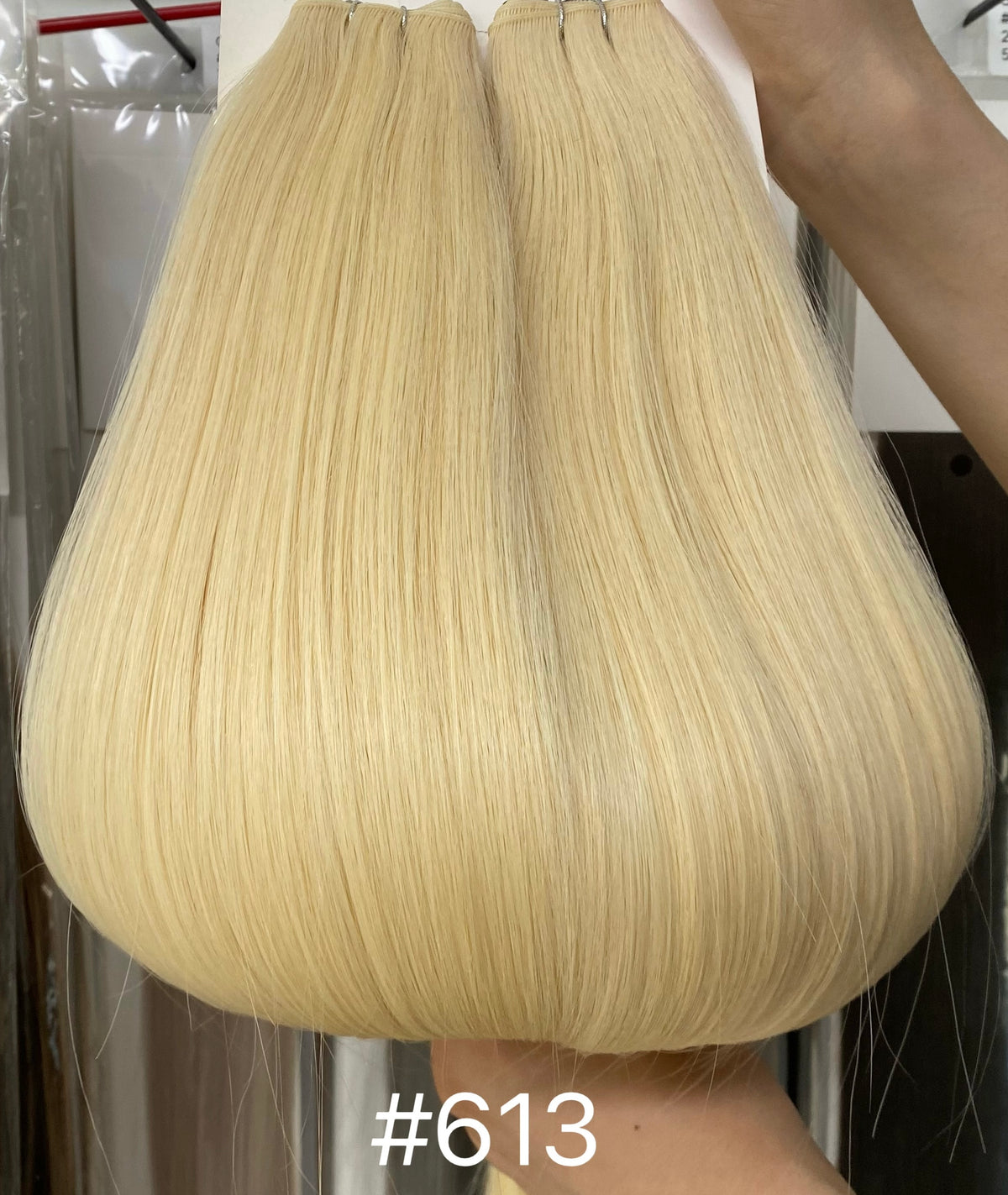 Virgin Genius Weft kleur #613 - Licht | BaddieBundlesStore