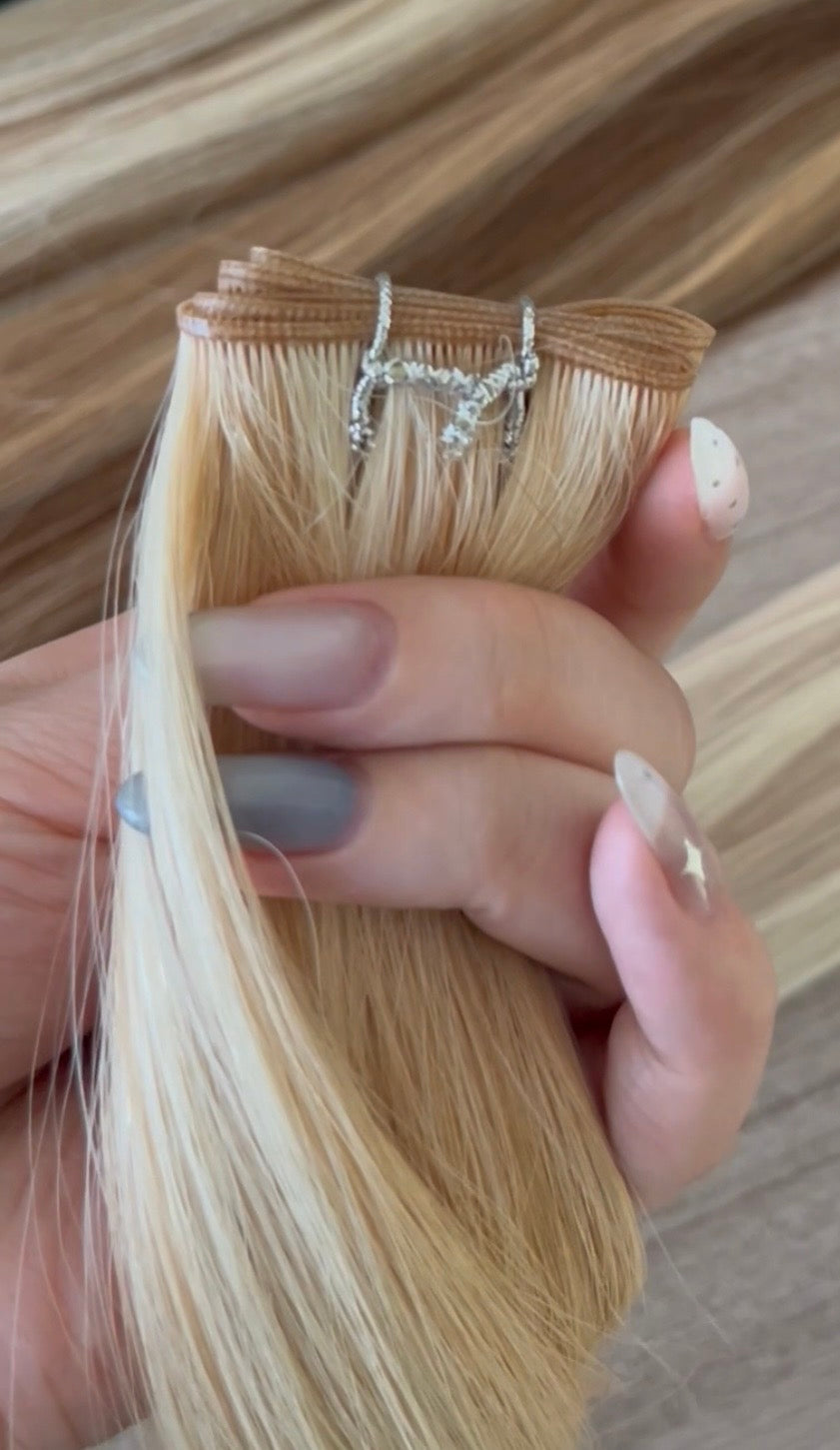 Genius Weft inslag blond in de hand: ultradunne weft zonder dikke naad | BaddieBundlesStore