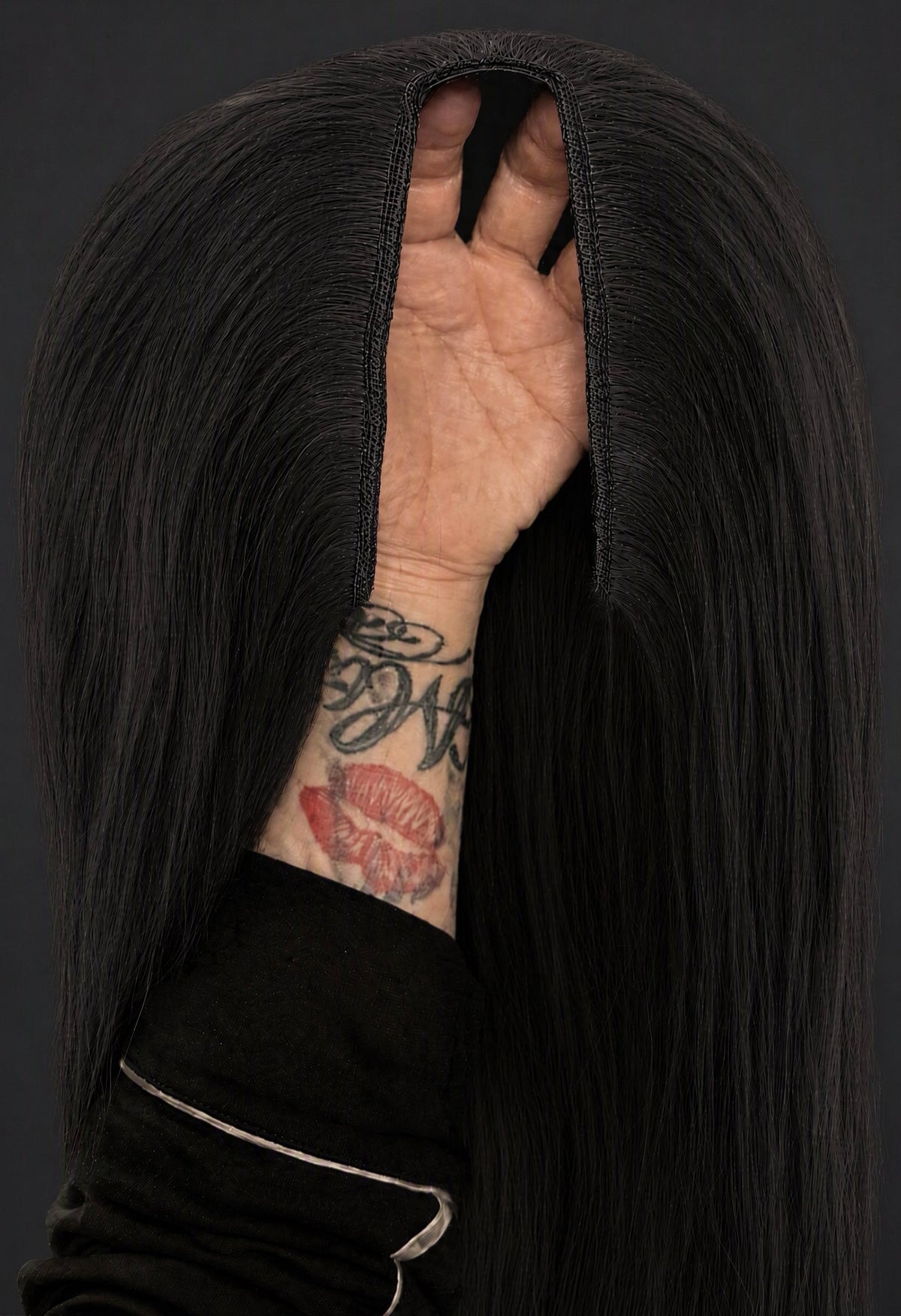 Binnenkant V-Part Wig: V-vormige opening met clips, 250g Remy human hair in zwart donkere kleuren 