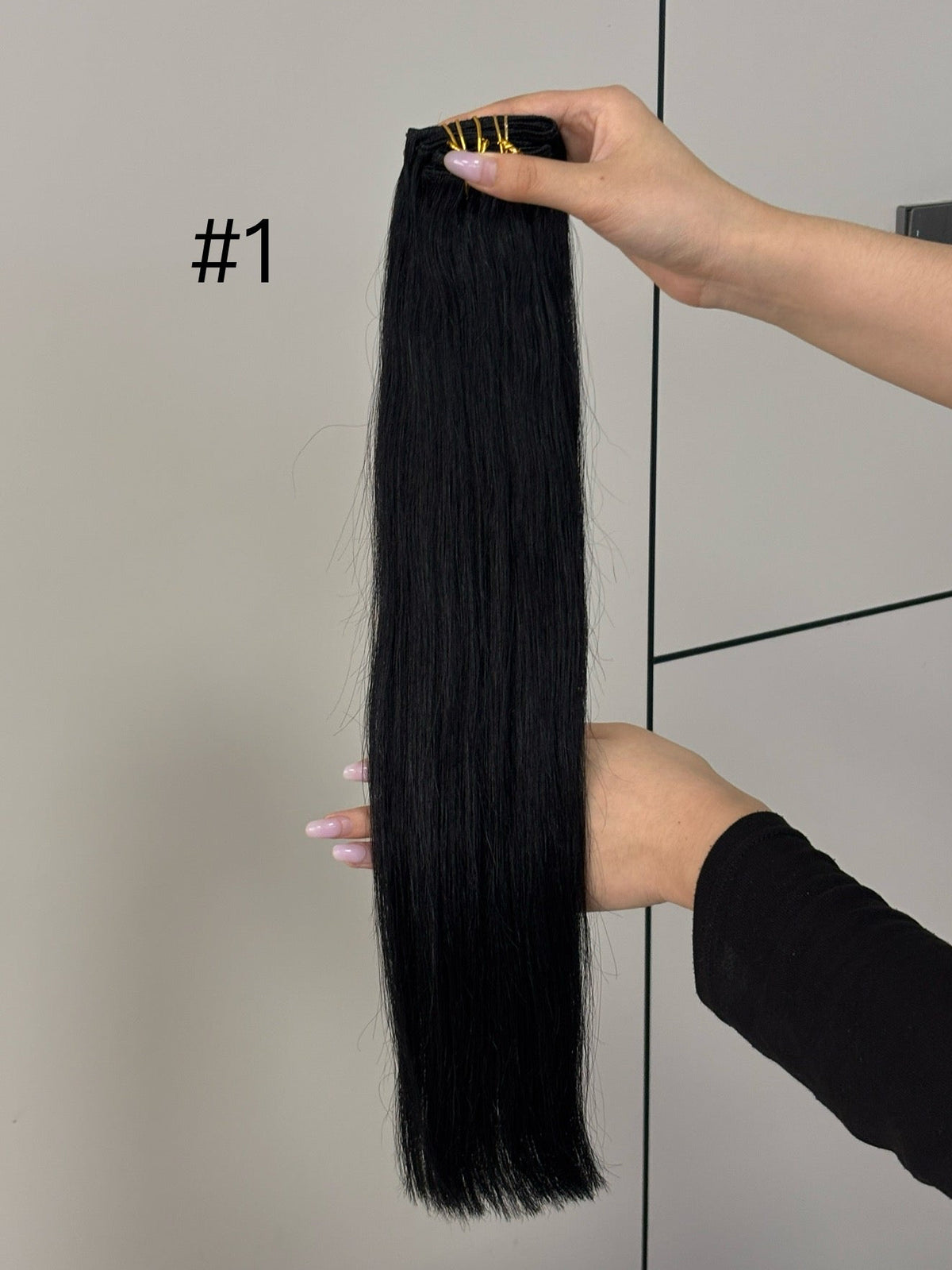 Clip-in extensions van echt haar in kleur #1 | BaddieBundlesStore