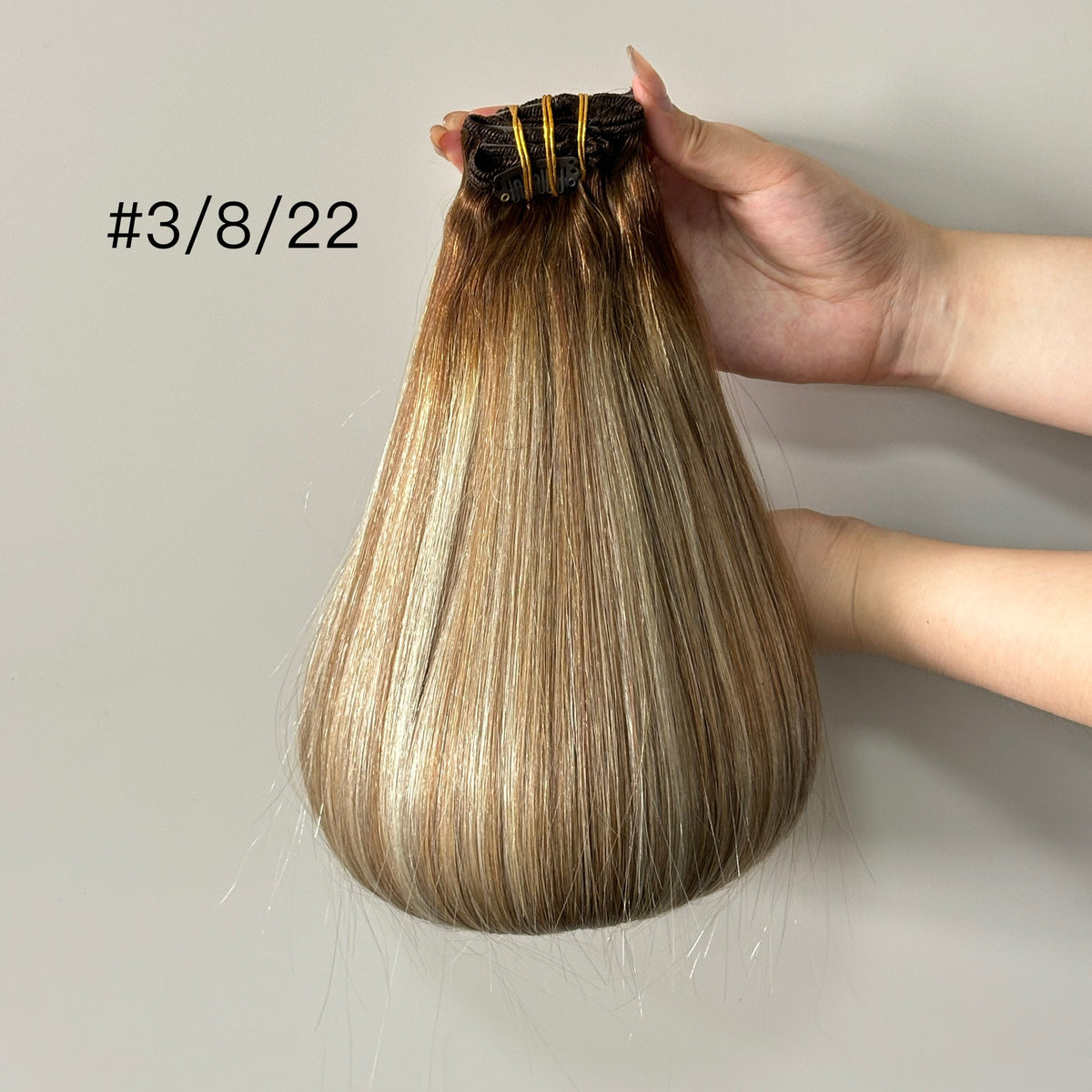 Clip-in extensions van echt haar in kleur #3/8/22 | BaddieBundlesStore
