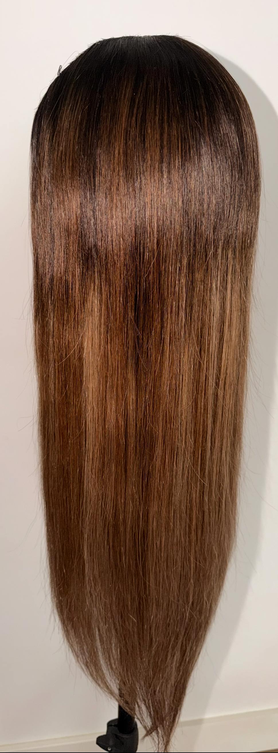 BB Express V-Part Wig kleur #1B/4/27 achterkant | echt haar | BaddieBundlesStore