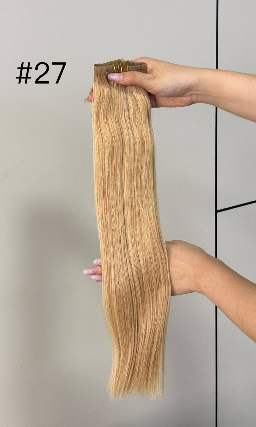 Clip-in extensions van echt haar in kleur #27 | BaddieBundlesStore