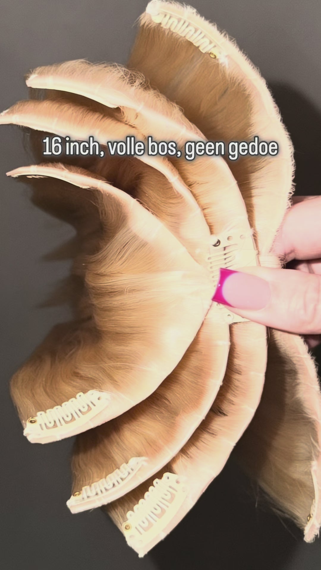 Video: Octopus Clip-In extension 16 inch met 8 strands in blond, vol volume | BaddieBundlesStore