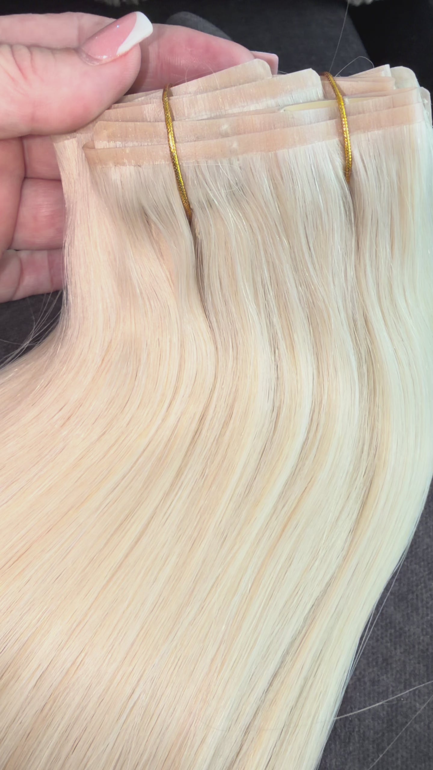 160g Seamless PU Clip-In Hair Extensions kleur Platina #613 - 24 inch, direct leverbaar