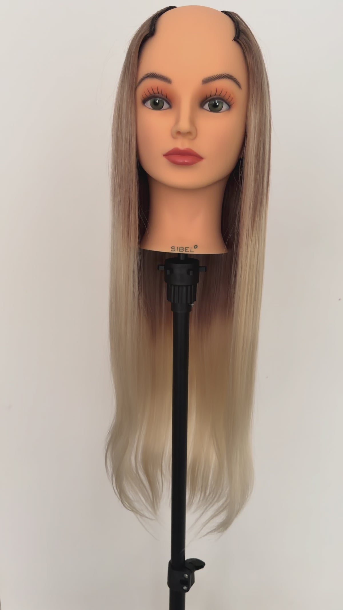 BB Express V-Part Wig kleur #8T60 video | echt haar | BaddieBundlesStore